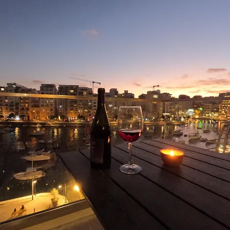 Spinola Seaview Deluxe 1 Bedroom St. Julian's