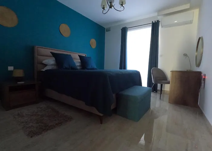 Spinola Seaview Deluxe 1 Bedroom *